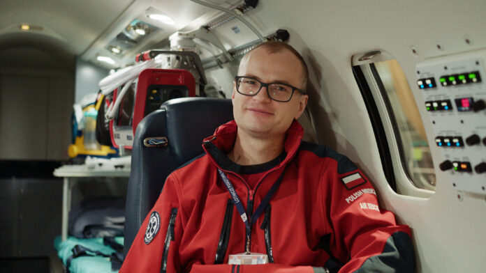 Na granicy życia i śmierci – lekarz, który niesie pomoc z Nieba